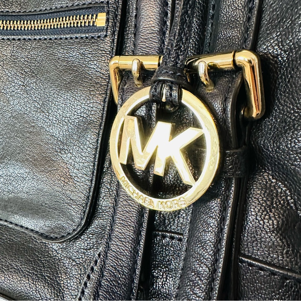NWOT Michael Kors Medium McGraw Messenger Bag - Picture 3 of 14